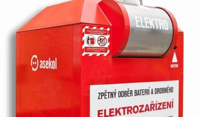 Informujeme o dalším kolu   mobilních svozů  , které na Praze 10 ve dnech  8. až 11. prosince  zajišťuje kolektivní systém Asekol. Stejně jako v minulosti bude svozový automobil odpoledne ...