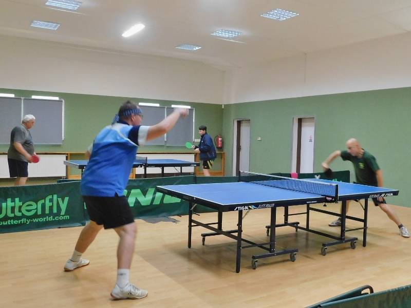 V listopadu 2025 skončila podzimní část sezóny 2025/2026 pro naše dvě tenisová mužstva.