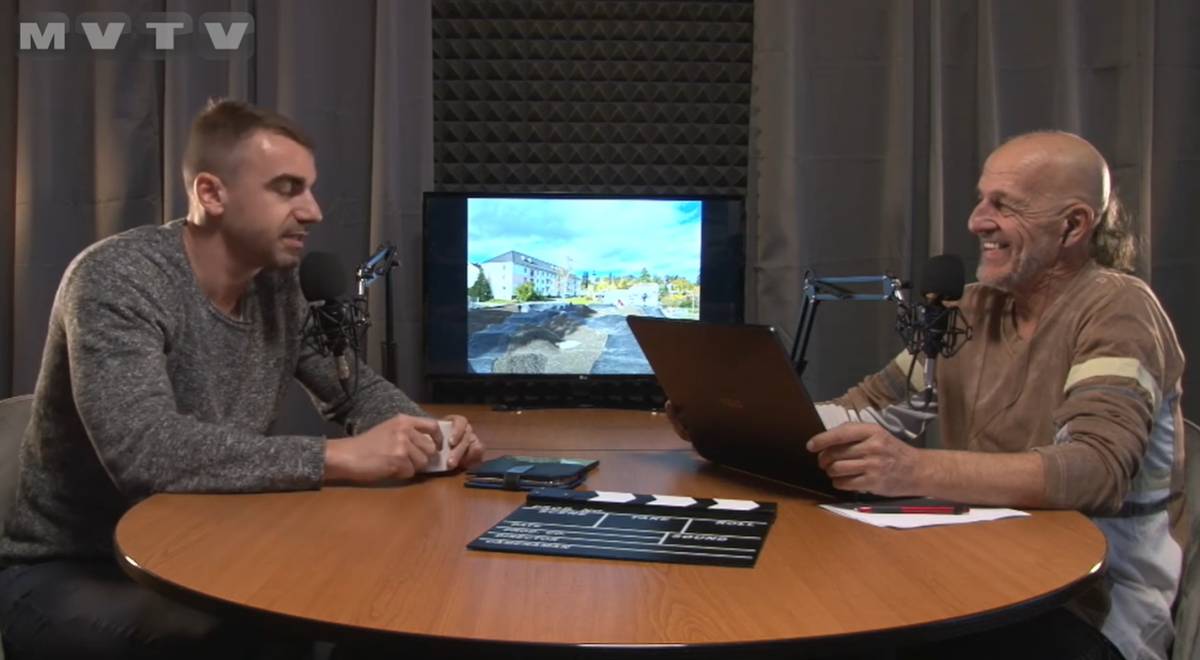 Hranický představitel vyzdvihuje získání dotace na rekonstrukci vodní plochy a jejího okolí v Trojmezí, hovoří o bytové výstavbě, zmiňuje pokračování budování nové knihovny na Masarykově náměstí, zve na prosincové kulturní a společenské akce.