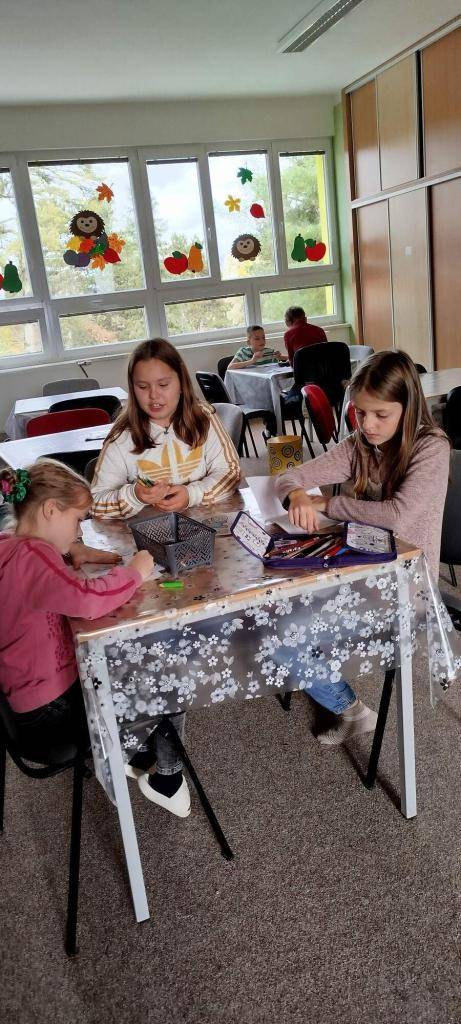 Listopad ve fialové družině