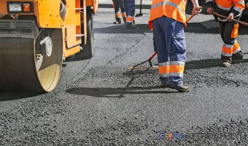 Prosíme občanov, aby po novej vyasfaltovanej časti pri bytovom dome Beckov č.195 ešte dnes 9.12.2025 nechodili !!! Ďakujeme za pochopenie.