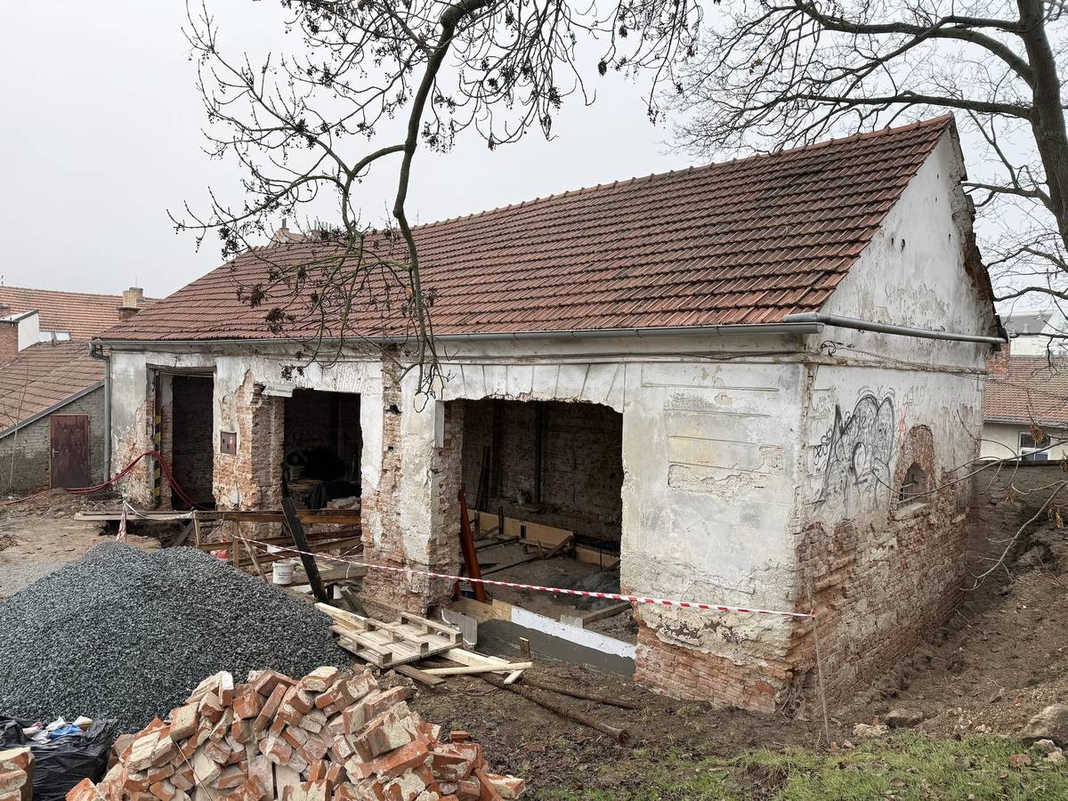 Posíláme pravidelný pondělní souhrn zpráv z Blanska. Dozvíte se například informace o rekonstrukci bývalé kočárovny, novém městském kalendáři nebo o zubní pohotovosti v prosinci. Podrobnosti najdete v tomto odkazu.