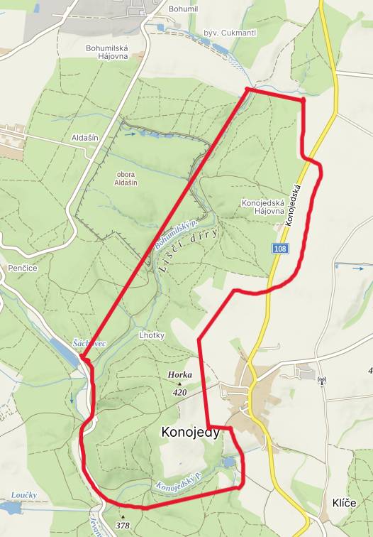 Lov na spárkatou zvěř v okolí obce Konojedy