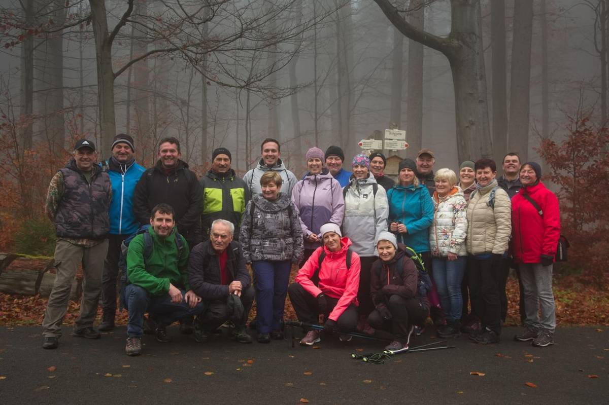 Na letošní akci se sešlo celkem 21 turistů z Postřekova, kteří se společně s dalšími účastníky vydali na 33. ročník tradiční akce Zamykání České studánky.