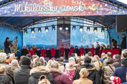 Obľúbený Mikulášsky jarmok v Púchove je za nami. Návštevníci si počas neho užili tradičnú jarmočnú atmosféru, stretnutia s priateľmi, dobrú náladu i u...