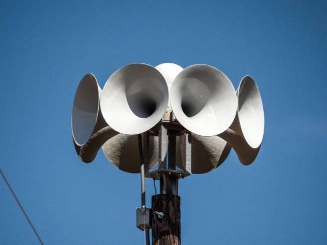 Vážení občania, v piatok 12. 12. 2025 o 12:00 hod. sa uskutoční skúška elektronických sirén hlasitou skúškou. Signál sirén: „Skúška sirén“ – 2-minútový trvalý tón Prosíme občanov, aby počas skúšky zachovali pokoj.