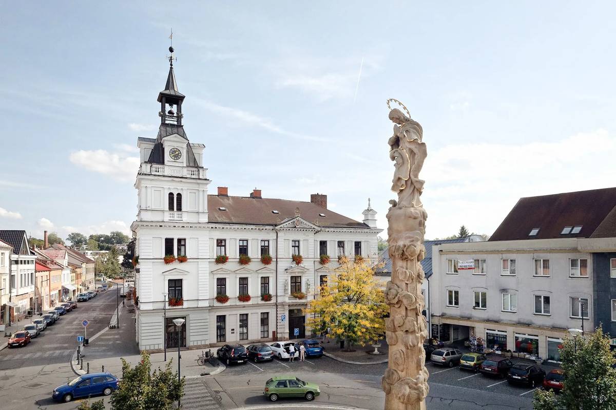 Volby do Poslanecké sněmovny rozhodují o tom, kdo bude ve Sněmovně zastupovat naše zájmy, schvalovat zákony a kontrolovat vládu.