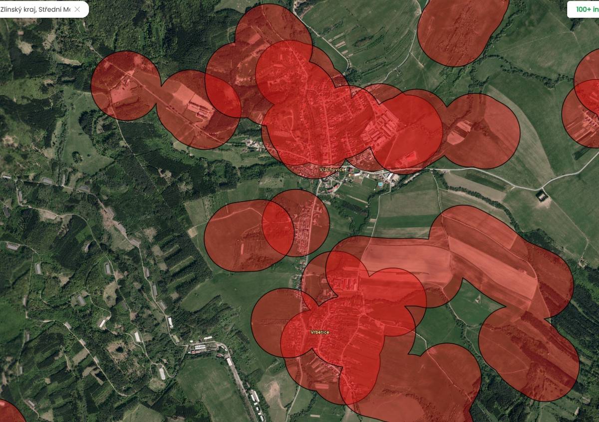 Od 1. prosince 2025 začala na celém území České republiky platit novela zákona o pyrotechnice, která přináší zpřísnění pravidel pro používání a prodej zábavní pyrotechniky. Cílem změn je zvýšit bezpečnost, ochránit zdraví obyvatel a omezit negativní dopady na životní prostředí i zvířata.