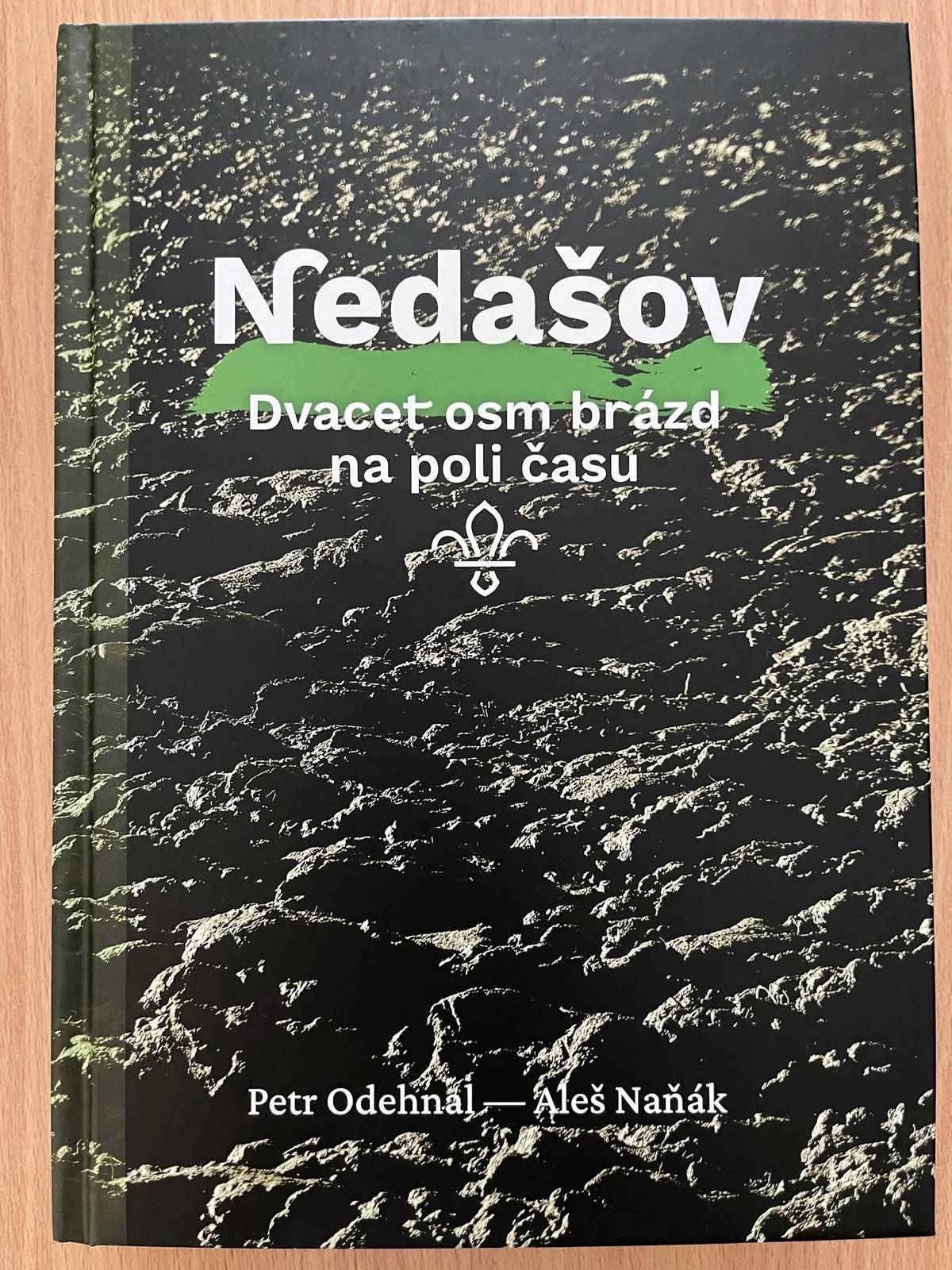Na obecním úřadě v Nedašově si můžete vyzvednou knihu Nedašov, dvacet osm brázd na poli času.  Publikace se bezplatně rozdává na každé číslo popisné. Zároveň je možné výtisk zakoupit za cenu 650,- Kč.  S knihou se rozdává i obecní kalendář na rok 2026.