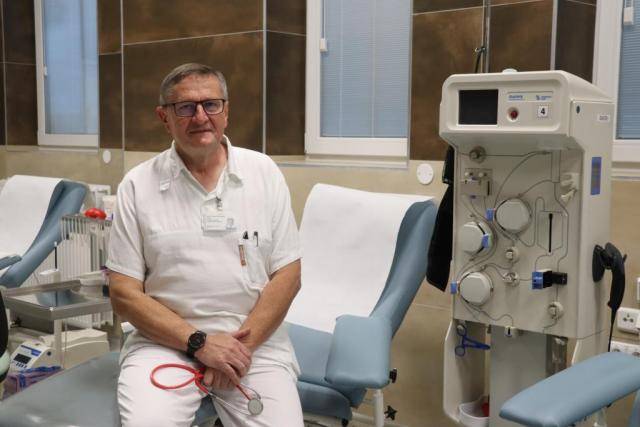 Prosincovým patronem dárcovské kampaně města je primář hematologicko-transfúzního oddělení přerovské nemocnice Štefan Repovský. Není to náhodou – 20. prosince si svět připomíná Mezinárodní den lidské solidarity. Primář stojí za každodenním zajištěním krevních přípravků pro pacienty a sám byl dlouholetým dárcem, než mu v tom zabránily zdravotní důvody. Dnes se snaží k dárcovství motivovat zejména mladé lidi.                               Číst dál...