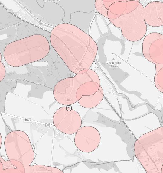 Od 1. prosince 2025 vstupuje v platnost novela zákona o pyrotechnice, která zakazuje používání některých druhů pyrotechniky, s výjimkou kategorie F1 (např. prskavky, bouchací kuličky), v ochranných pásmech kolem chovů zvířat, nemocnic a dalších citlivých míst.