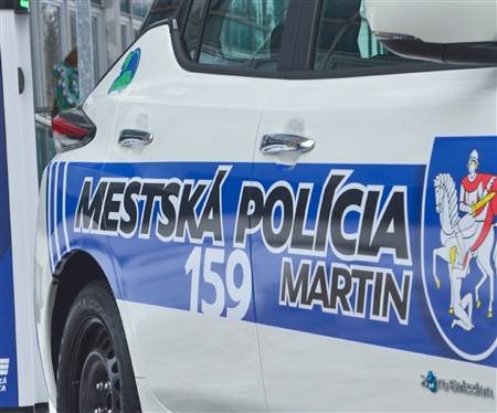 V reakcii na narastajúce prípady krádeží v martinských obchodoch plánuje mesto zvýšiť dohľad a preventívnu prítomnosť mestskej polície aj v okolí obchodných centier.