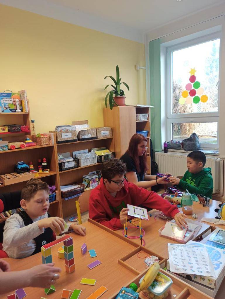 "Geometrie, prima téma je"