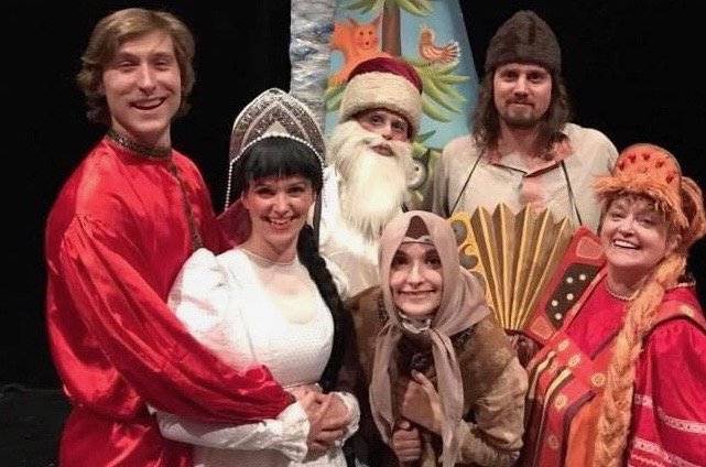 Divadlo Horní Počernice neděle 14. prosince v 15 hod. Docela velké divadlo Litvínov Divadelní představení, které vzniklo na motivy oblíbené filmové pohádky.  Pohádka byla poprvé v Docela velkém divadle uvedena v roce 1997, kdy žádná z televizí neměla na film vysílací práva. A protože Vánoce bez Mrazíka, by nebyly Vánoce, rozhodlo se tehdy divadlo pohádku převést na jeviště. A o tom, že se to povedlo svědčí už více než 480 odehraných představení.