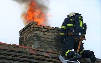 ORHZ v Levoči v súvislosti so zvýšeným počtom požiarov počas vianočných sviatkov a vo vykurovacej sezóne informuje obyvateľov o prevencii požiarov.