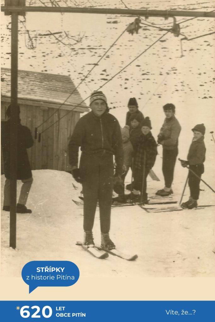 Věděli jste, že již v 70. letech minulého století existoval v naší obci „multifunkční“ sportovní areál? Vše začalo výstavbou lyžařského vleku v lokalitě Nivky, kterou v roce 1971 zahájila parta mladých nadšenců v čele s Pavlem Humpolou,