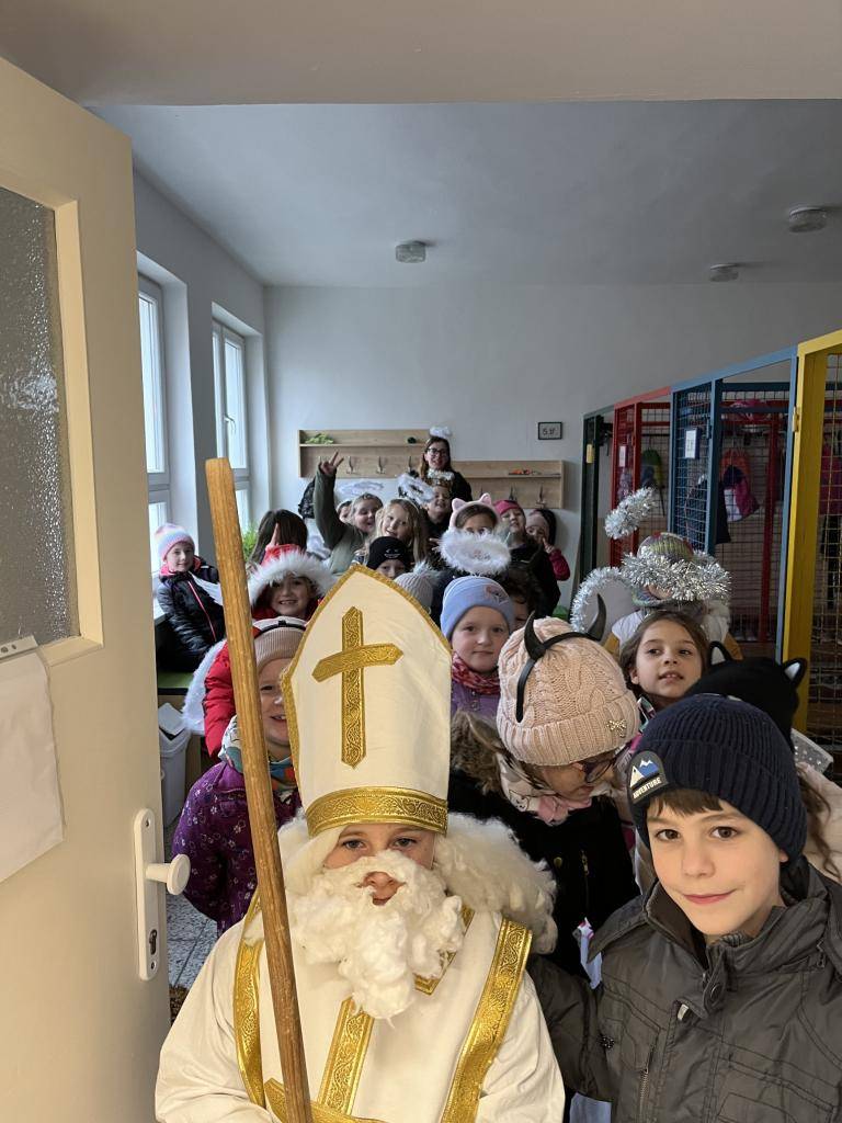 Čertovský průvod s Mikulášem půjde vesnicí v pátek 5.12. od 13.30 do 14.30 hod.