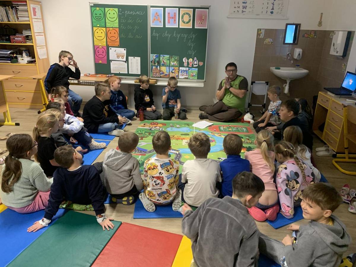 V úterý 2.prosince proběhl ve třídě druháků spolu s prvňáky další díl čtyřdílného cyklu s názvem Zábava.