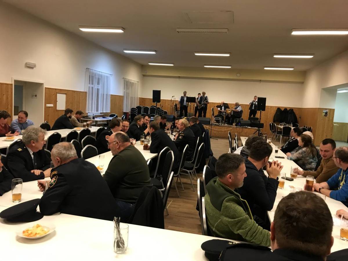 Chmelenští hasiči zakončily sérii oslav 90. výročí založení svého sboru.