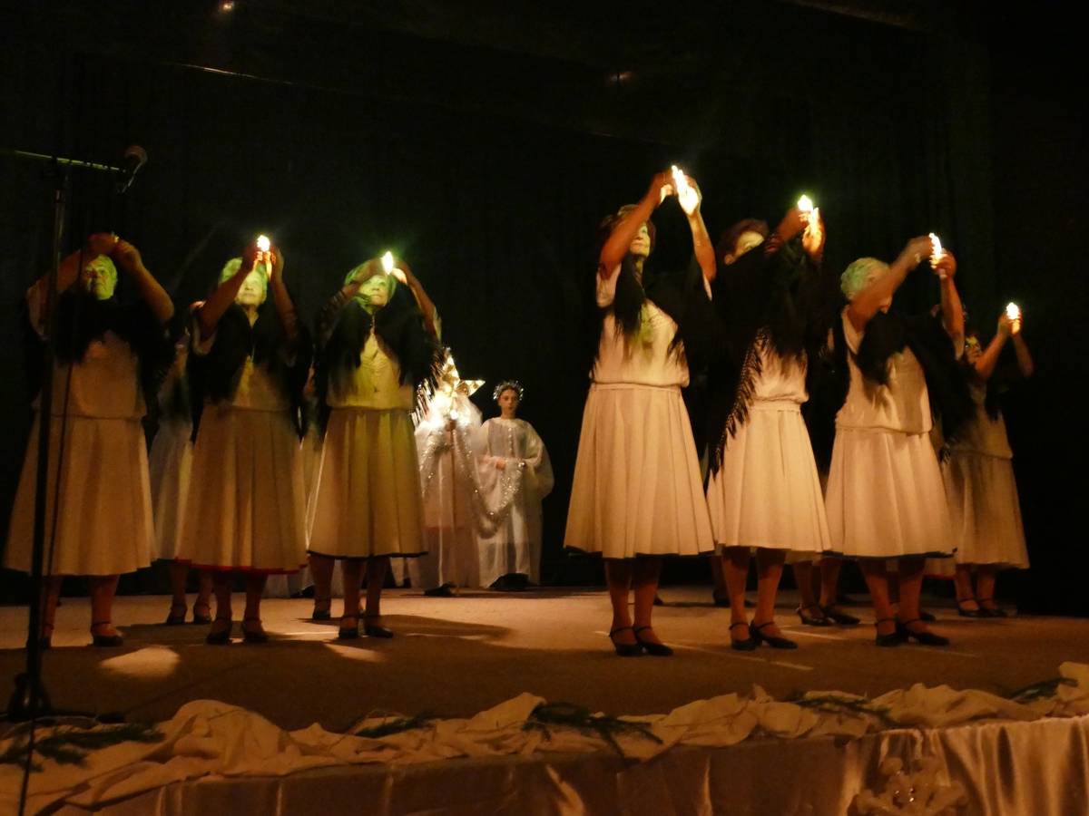 V sobotu 13.12.2025 sa Klub dôchodcov stretol na spoločnom posedení v Kultúrnom dome s krásnou pripomienkou toho, že najväčšie bohatstvo sa neskrýva v darčekoch, ale spomienkach a chvíľach, ktoré môžeme zdieľať spolu.