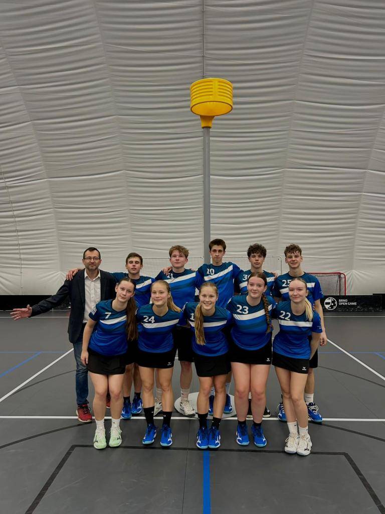 a drží naději na postup do play-off