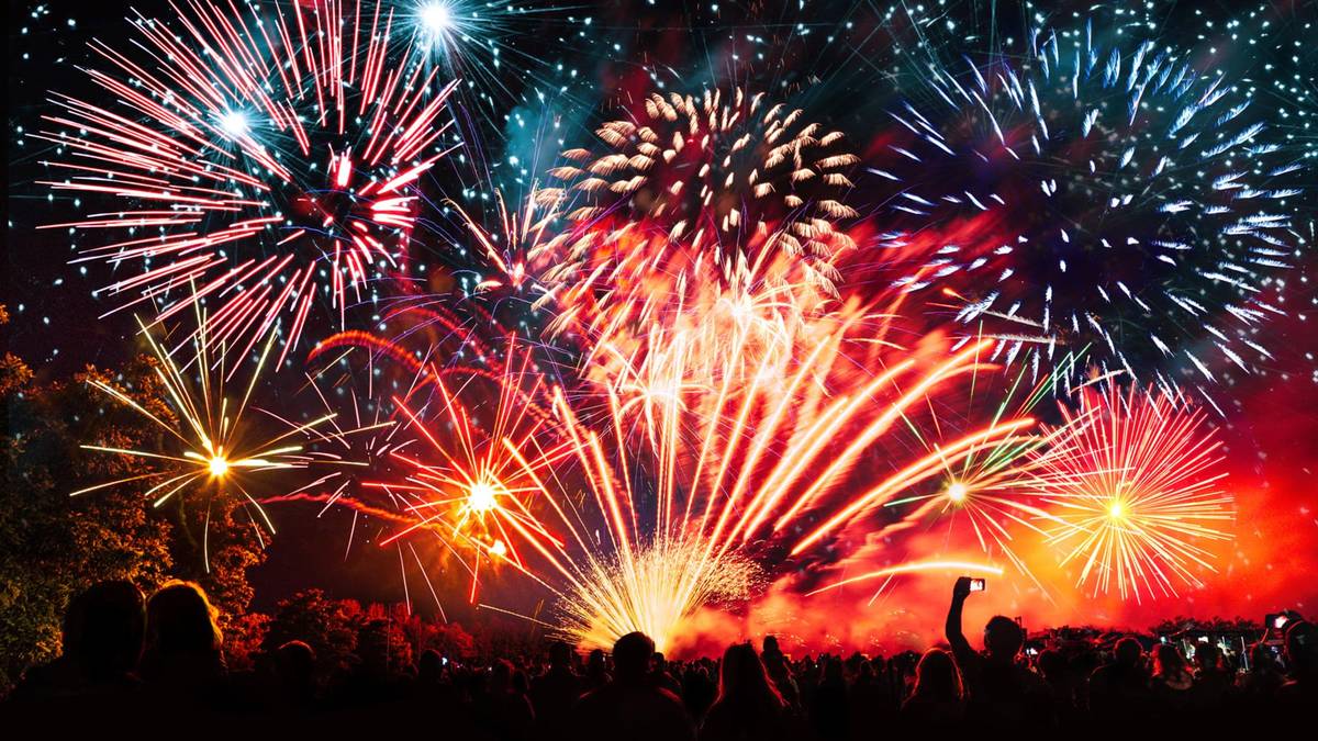 Účinnost zón s omezeným používáním pyrotechniky od 1.12.2025. Přiložená mapka obsahuje zóny, ve kterých je v naší obci zakázáno používat pyrotechniku s vyjímkou kategorie F1 (dětská pyrotechnika, bouchací kuličky apod)  podle § 35 zákona č. 344/2025 Sb, kterým se mění zákon č. 206/2015 Sb.o pyrotechnických výrobcích a zacházení s nimi a o změně některých zákonů ( zákon o pyrotechnice), ve znění pozdějších předpisů a další související zákony. Mapa zákazu používání pyrotechniky se aktualizuje. Více viz odkaz níže: https://agrigis.gov.cz/portal/apps/instant/basic/index.html?appid=ded81b51ac6e4ea1b071ef28122f547b