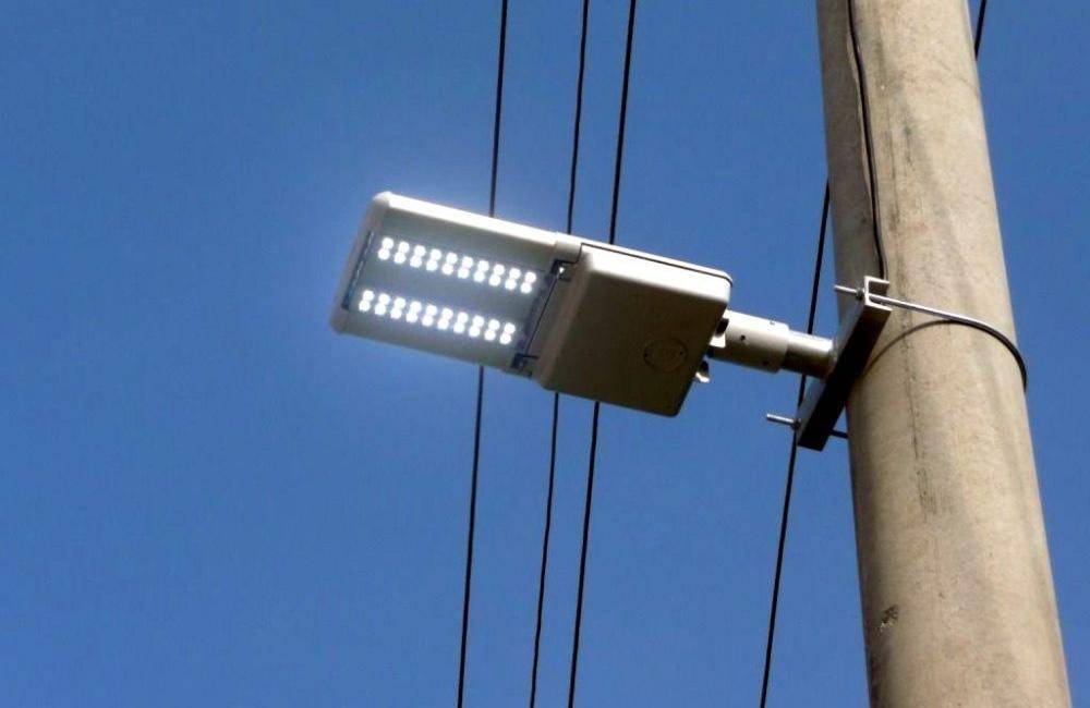 Vážení občania, obec Zvončín eviduje poruchu na verejnom osvetlení v časti " Veselá". Uvedená porucha bola nahlásená spoločnosti, ktorá spravuje opravu verejného osvetlenia. Za pochopenie ďakujeme.