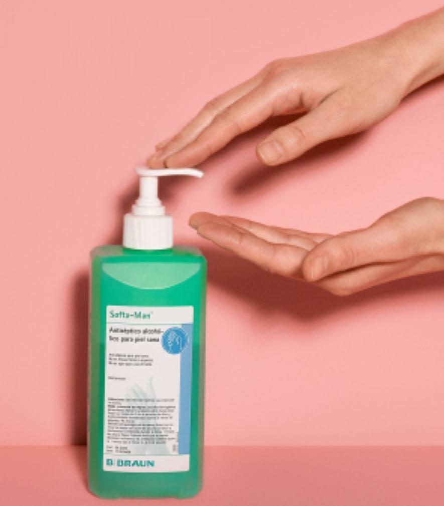 Vážení občané, v souvislosti s adventními a vánočními trhy, společenskými akcemi a setkáními s občany vám předáváme důležité informace k aktuální epidemiologické situaci v České republice, které vám mohou být užitečné.