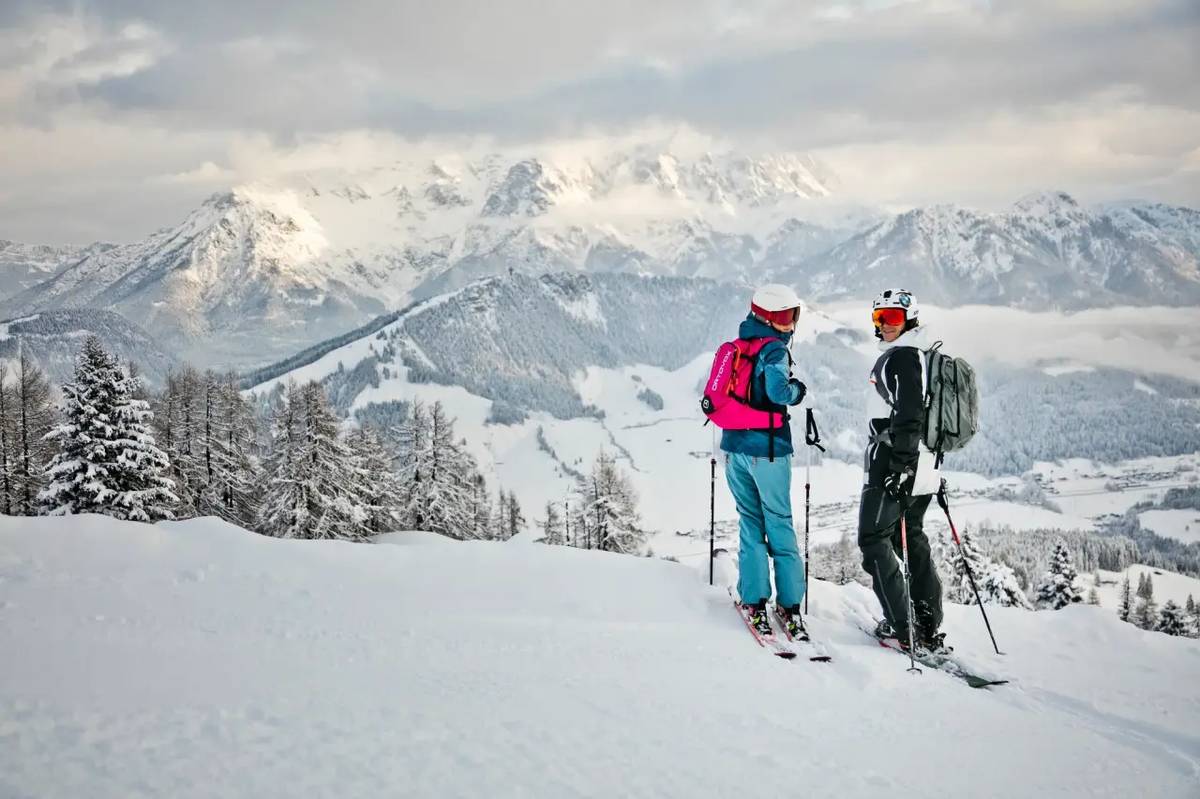 Saalbach je lyžařské centrum, kde probíhá výcvikový kurz našich studentů. Přejeme jim pěkné počasí a bezpečný návrat 11. ledna.