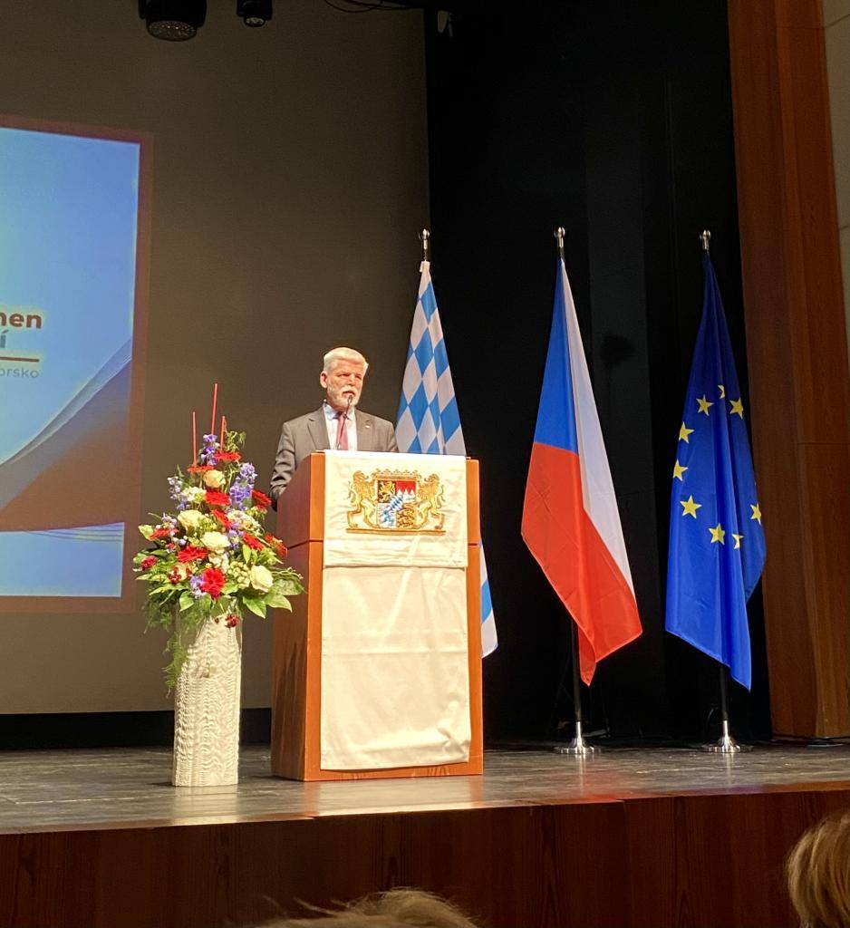 Včera proběhlo ve městě Selb slavnostní zahájení Bavorsko-českých týdnů přátelství 2023. Obec na akci zastupoval 2. místostarosta Jiří Knížek.