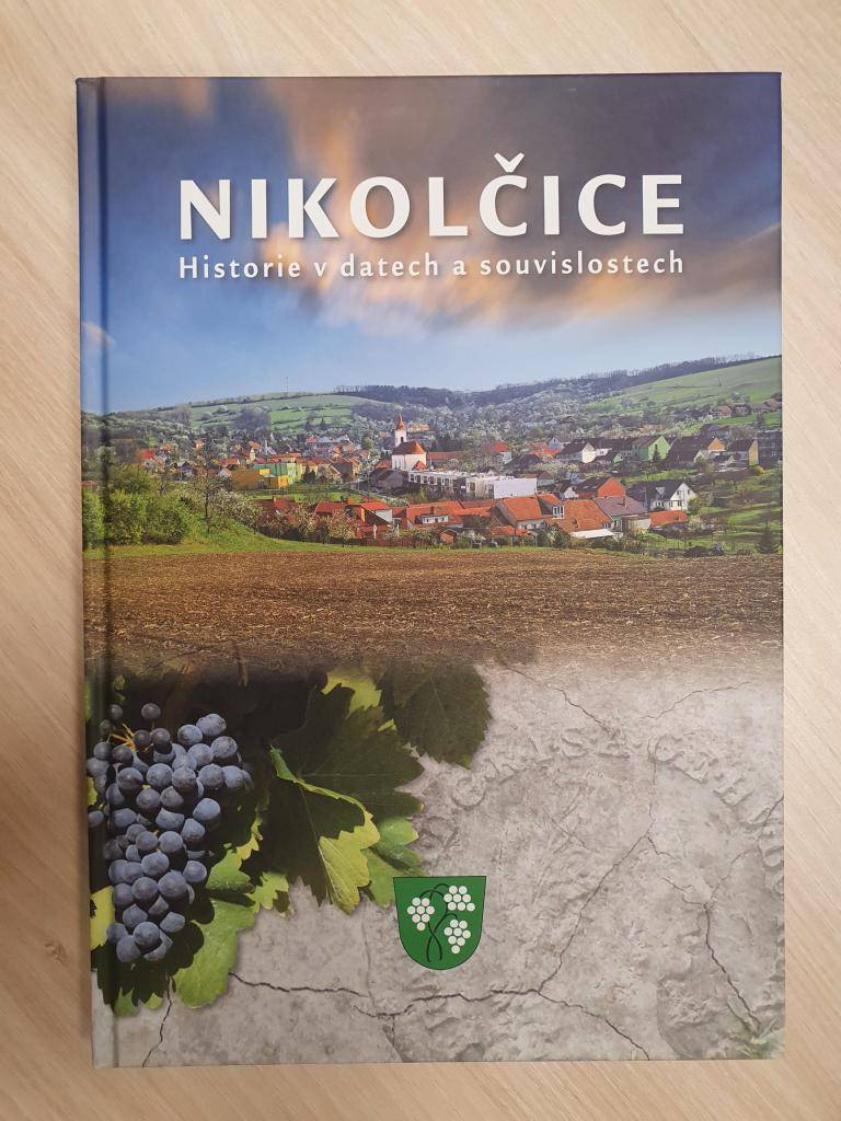 Publikaci "NIKOLČICE - Historie v datech a souvislostech" lze zakoupit na obecním úřadě. Cena je 750 Kč.