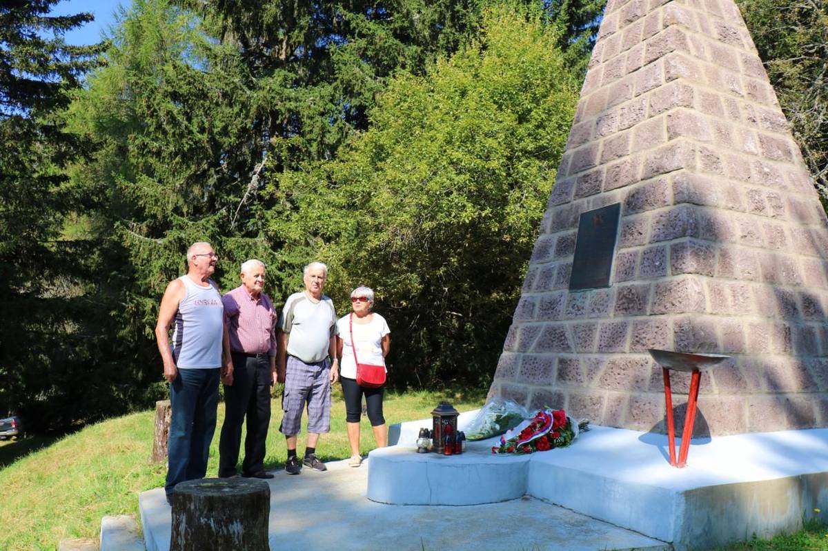 Dňa 03.09.2024 sa v mestskom parku pri pomníku padlým v SNP uskutočnil pietny akt pri príležitosti 80. výročia SNP.