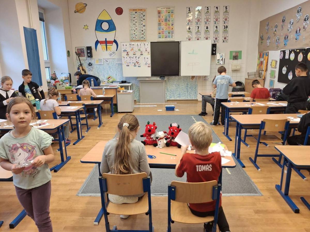 Než jsme se nadáli, byl tu zas ten den, kterého se někteří bojí doslova jako čert kříže. Pokud totiž nemáte úplně čisté svědomí a nebyli jste celý rok hodní zrovna jako andílci, budete se muset právě v tento den zodpovídat bytostem pekelným.