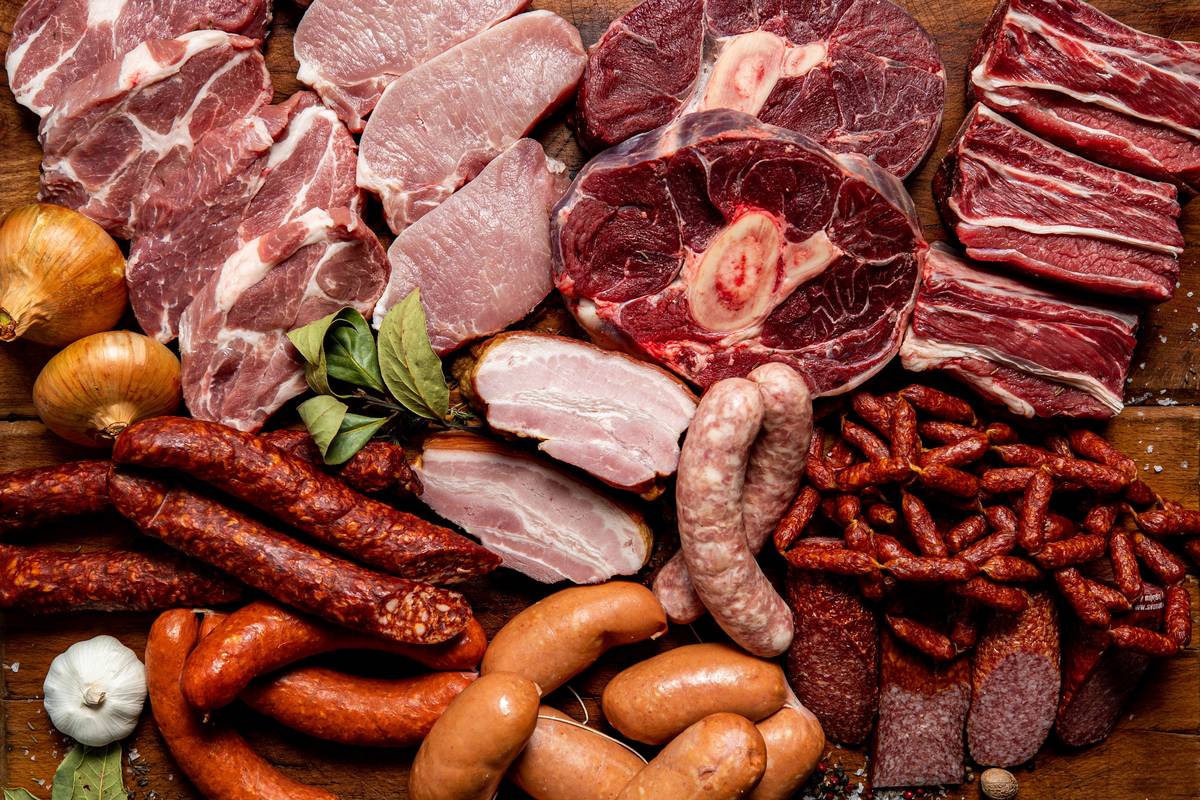 📢 Oznam! Pojazdná predajňa Fodor – mäso a mäsové výrobky bude naposledy v tomto roku predávať svoje výrobky v stredu 18. decembra. 📅 Najbližšie príde opäť 8. januára 2026. Tešíme sa na vás! 🥩   📢 Értesítés! A Fodor járműves hentesbolt – hús és húskészítmények idén utoljára december 18-án (szerdán) árusít. 📅 Legközelebb 2026. január 8-án érkezik. Szeretettel várunk mindenkit! 🥩