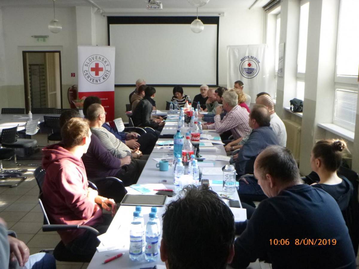 V sobotu 8. februára 2020 sa v Bratislave konalo VII. Valné zhromaždenie Vodnej záchrannej služby SČK, na ktorom sa zúčastnila generálna sekretárka SČK pani Mgr. Zuzana Rosiarová Kesegová a pán Ing. Marián Záhorec. Jedným z bodov valného zhromaždenia bola voľba novej Výkonnej rady VZS SČK a voľba Prezidenta VZS SČK. Do výkonnej rady boli za MS VZS SČK Liptovský Mikuláš zvolení JUDr. Ing. Roman Rybák a Mgr. Ján Kuska ml. Roman Rybák bol zároveň zvolený za nového Prezidenta Vodnej záchrannej služba SČK. Gratulujeme!