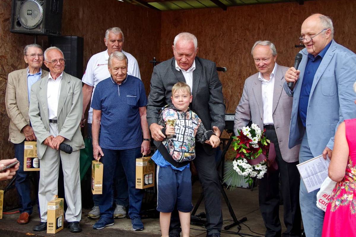 Jedna z nejvýznamnějších akcí vesnice se tentokrát konala bez tradiční účasti TJ Sokol Branov (o akci neprojevil zájem) a také bez krajské dotace.