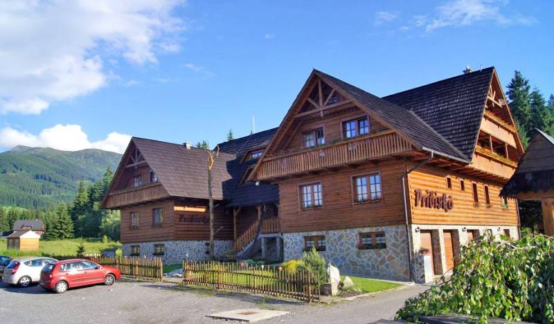 Organizátor podujatia ORAVAMAN pozýva srdečne všetkých, čo sa podieľali na organizácii tohtoročných pretekov na tradičnú ORAVAman kapustnicu, ktorá sa uskutoční v sobotu 1. decembra v kolibe Penziónu Pribiskô o 17:00.  Záujemcovia z radov VZS kontaktujte S. Jedličku v súvislosti s dopravou atď. Predpokladaný výjazd osádok z LM bude o 16:00.