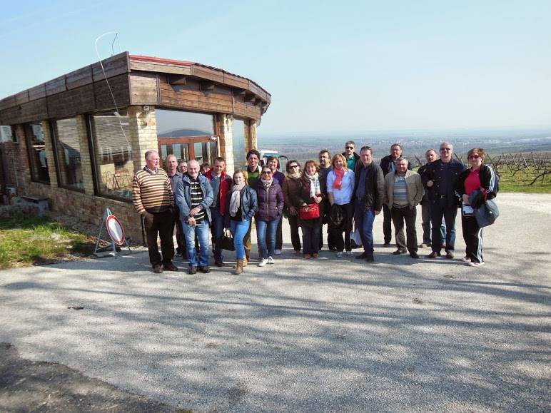 Odborná exkurzia vo vinárstve Hilltop Neszmély a degustácia vín na pikniku v obci Etyek