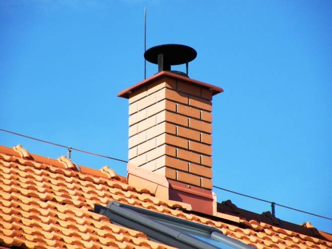 POVINNÁ KONTROLA KOMÍNŮ PREVENCE  Podmínky při provozu komínů platné od roku 2011