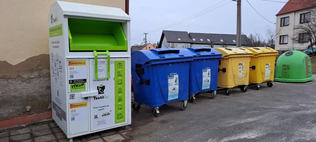 Moderní kontejnery na textil jsou umístěny u sběrného místa a ve středu obce. V letáčku jsou popsány další služby, které Vám tento kontejner a firma TextilEco a. s. nabízí.