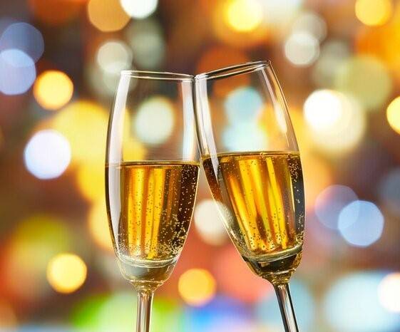 Obec Markvartovice a Základní škola Markvartovice si Vás dovolují srdečně pozvat na Společenský večírek.    Více informací najdete v příloze.