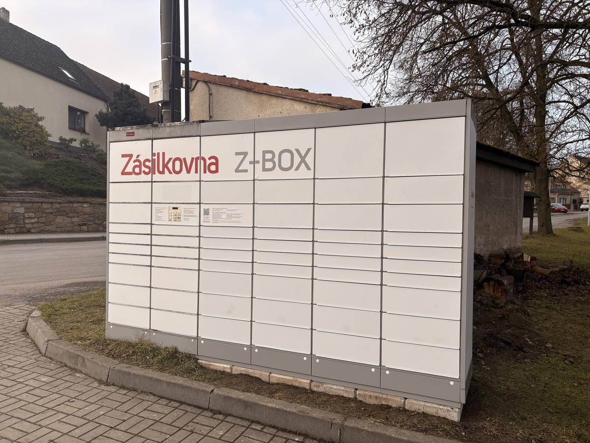 Dnes jsme se konečně dočkali nového Z-boxu. Z původních 20 schránek nyní můžete pro své zásilky využit schránek 60.