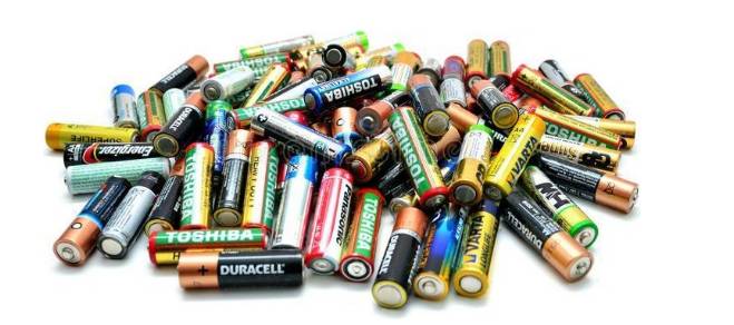 Nakladanie s akumulátormi a batériami