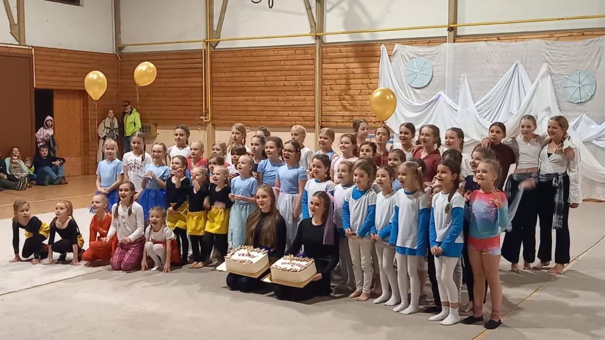 Športový večierok potešil gymnastky, trénerky i divákov.