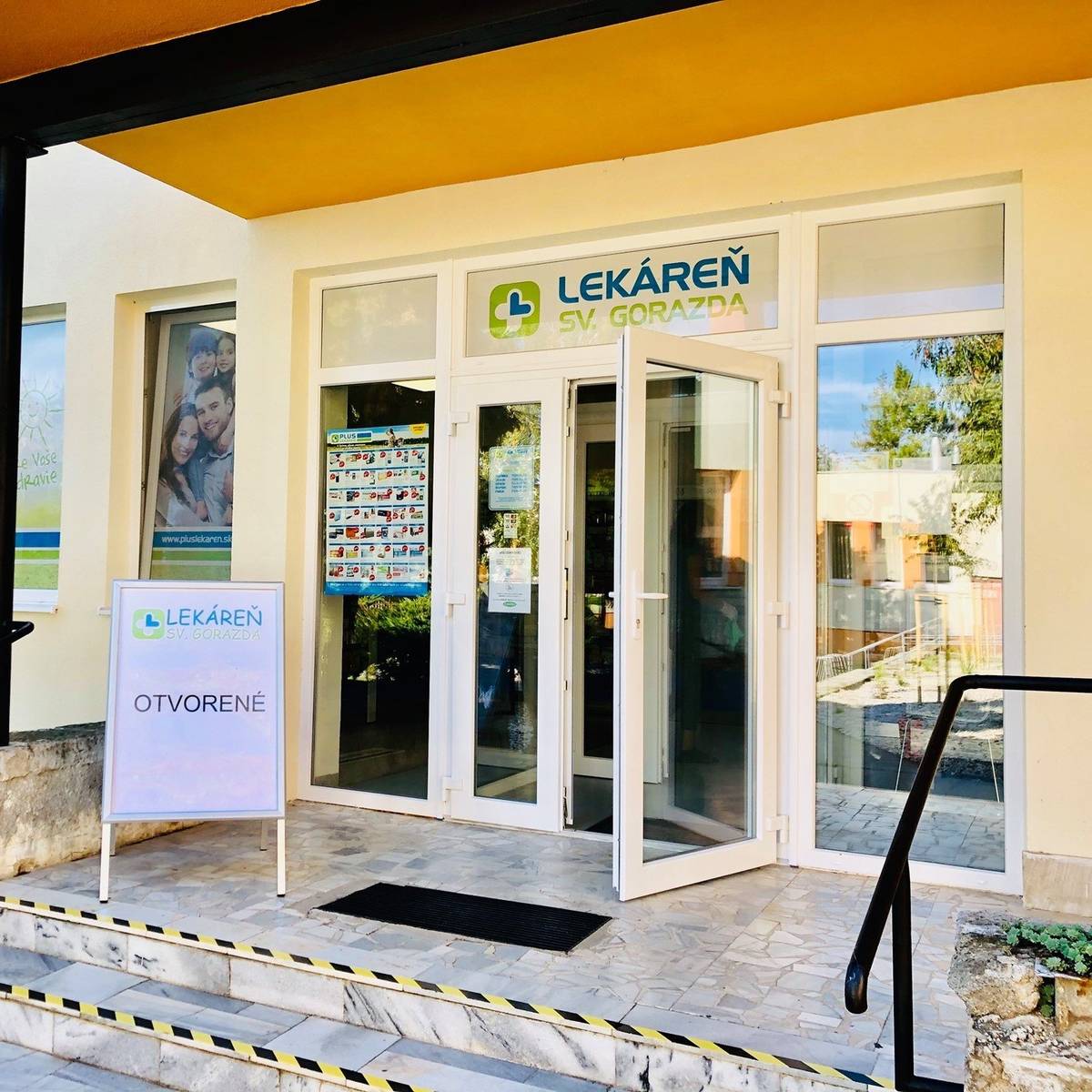 Lekáreň v Močenku oznamuje, že dnes 19.12.2025 bude lekáreň otvorená len do 12.00 hod