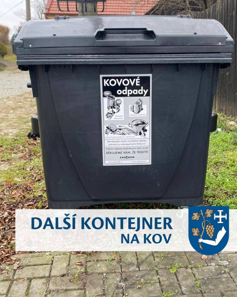 Na sběrném místě dole u potoka byl nově umístěn kontejner na kovový odpad. Reagujeme tak na rostoucí množství plechovek a dalšího kovového odpadu.    Kontejnery průběžně monitorujeme a jejich rozmístění upravujeme podle vytíženosti a ekonomických možností obce.    Děkujeme, že třídíte odpad!