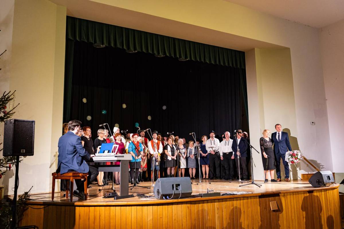 Poděkování obchodním partnerům Obce Šumice v roce 2025, spolkům, sympatizantům, podporovatelům a lidem dobré vůle, kteří svým finančním darem přispěli do dobrovolné sbírky při Vánočním benefičním koncertu pořádaném 20. prosince 2025 v kulturním domě v Šumicích.