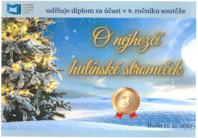 V listopadu jsme sdíleli, že naše klientky z Hulína nazdobily vánoční stromeček pro soutěž „O nejhezčí hulínský stromeček“. Stromeček, který zdobí hulínské náměstí, byl oceněn 3. místem. Ozdobily jej háčkované dekorace, které klientky samy vyrobily, a ocenění je velmi potěšilo.