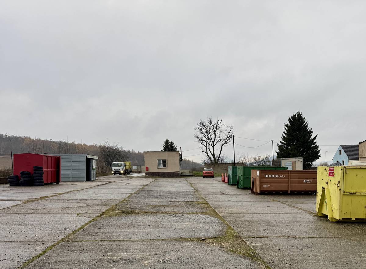 Upozorňujeme občany, že sběrný dvůr v Mirošovicích je dnes 27.12. otevřen od 8:00 do 13:00.