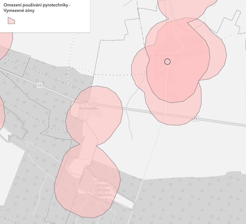 Pyrotechnika kategorie F1 (dříve třída 1) je velmi bezpečná zábavní pyrotechnika s minimálním rizikem a hlukem, určená pro použití i uvnitř budov (např. prskavky, bouchací kuličky, motýlci, konfety).